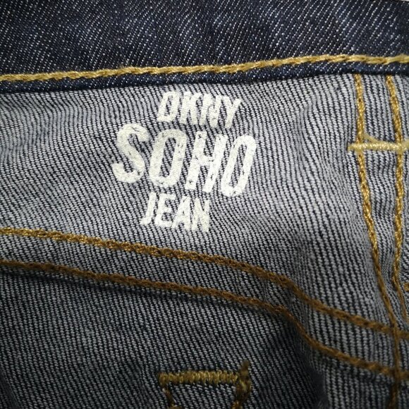 DKNY SOHO Jeans Ladies Size 10S Dark Wash Slight Flare Blue Jeans - Picture 4 of 15